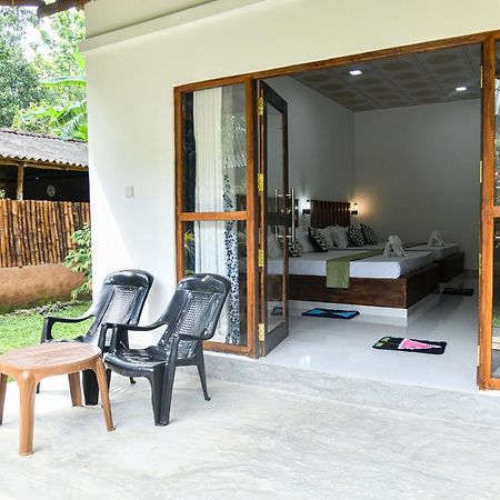 Clay House Hotel Udawalawe Eksteriør billede