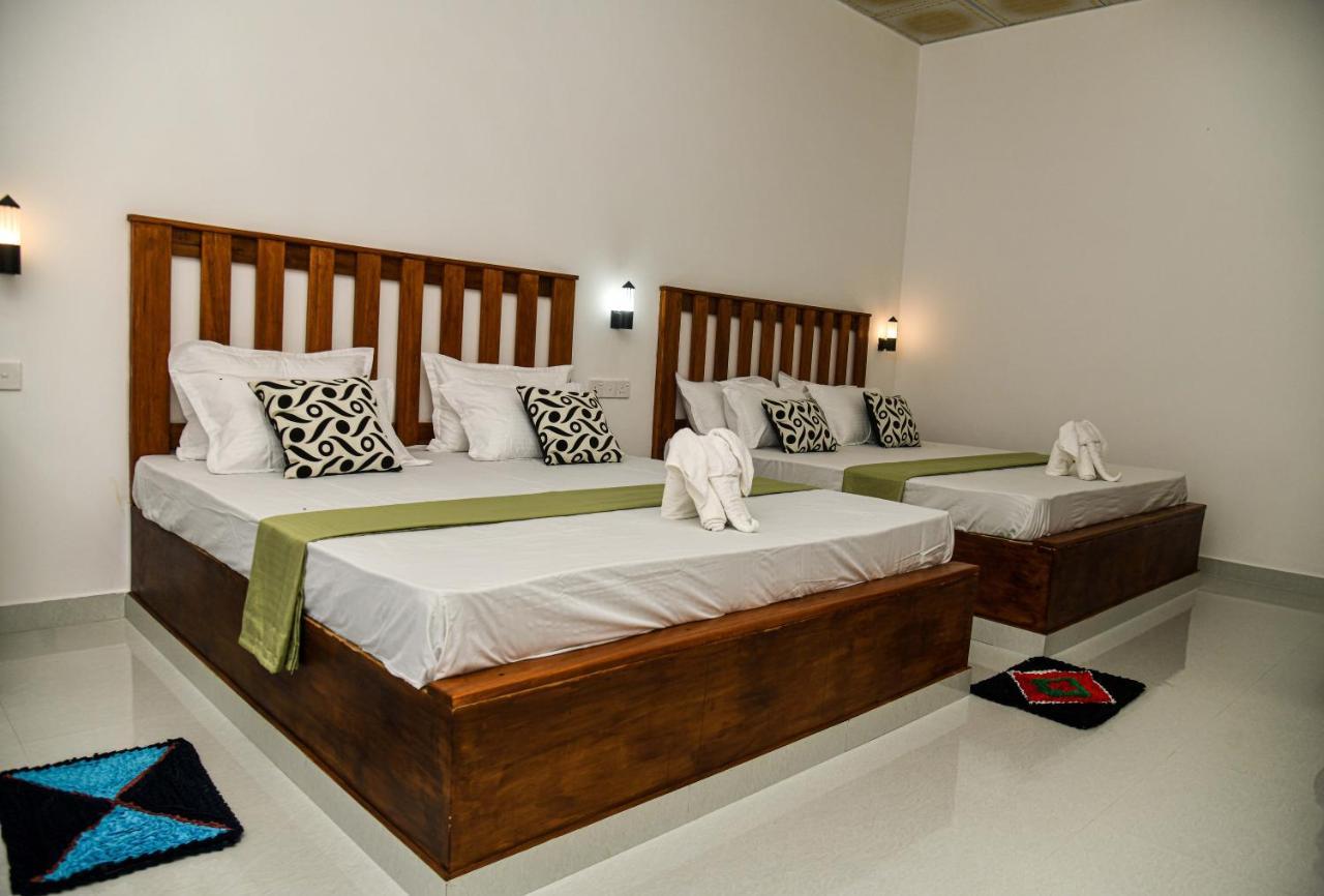 Clay House Hotel Udawalawe Eksteriør billede